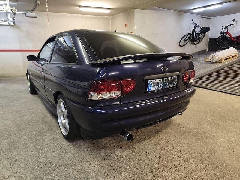 Gebraucht Ford Escort RS 150 PS (110 kW) 1996 Blau Limousine