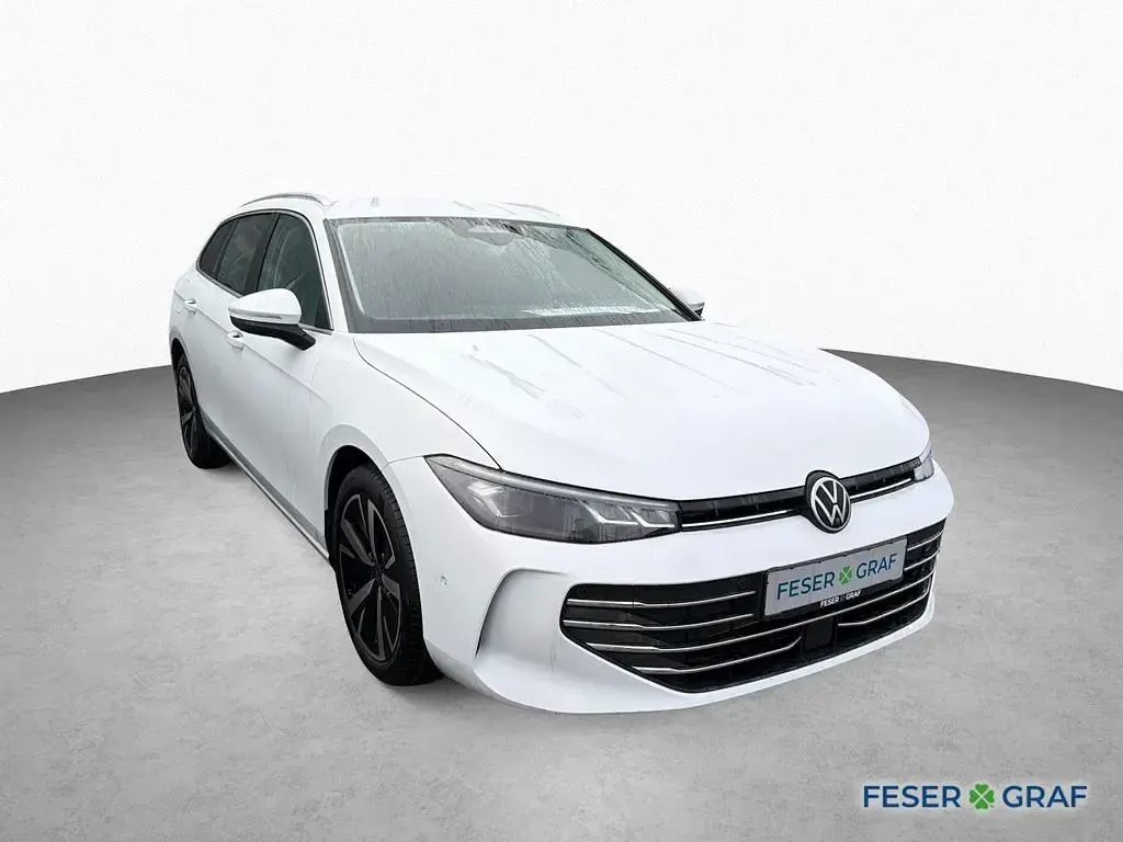 Gebraucht VW Passat Business 204 PS (150 kW) 2026 Weiß (pure white uni) Kombi