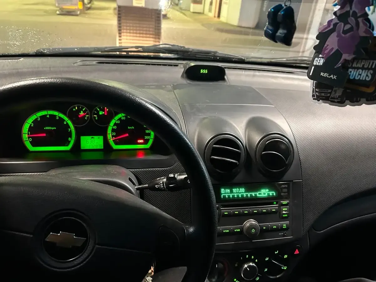 Używany Chevrolet Aveo 2009 Czarny Sedan/Limuzyna