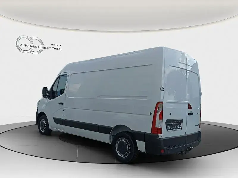 Gebraucht Renault Master 135 PS (99 kW) 2020 Weiß Van / Kleinbus