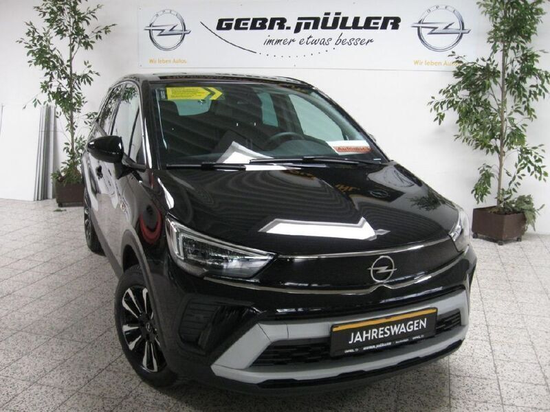 Lackierung schwarz perla nera/ Gebraucht 2024 Opel Crossland Elegance SUV | 25.900 € (Teuer) - Bild 1/4