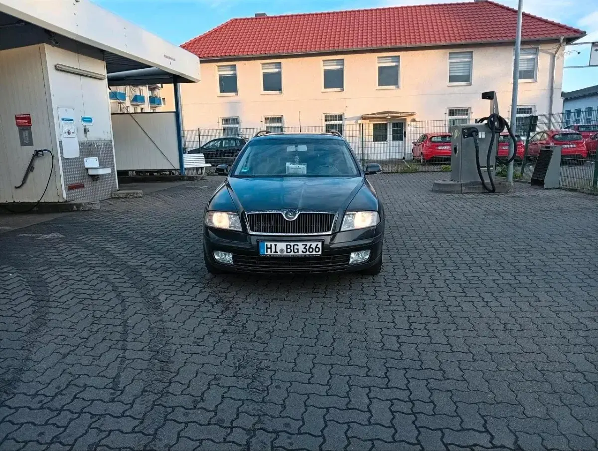 Używany Skoda Octavia 140 KM (102 kW) 2007 Czarny Kombi