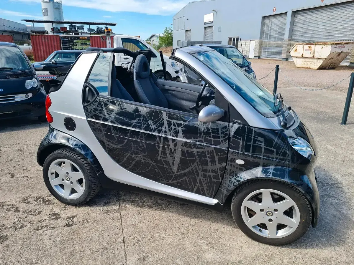 Gebraucht Smart ForTwo Cabrio 54 PS (39 kW) 2002 Schwarz Cabrio