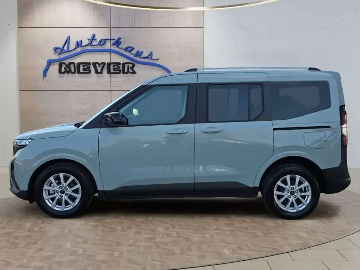 Gebraucht Ford Tourneo Courier 125 PS (91 kW) 2025 Cactus gray Van / Kleinbus