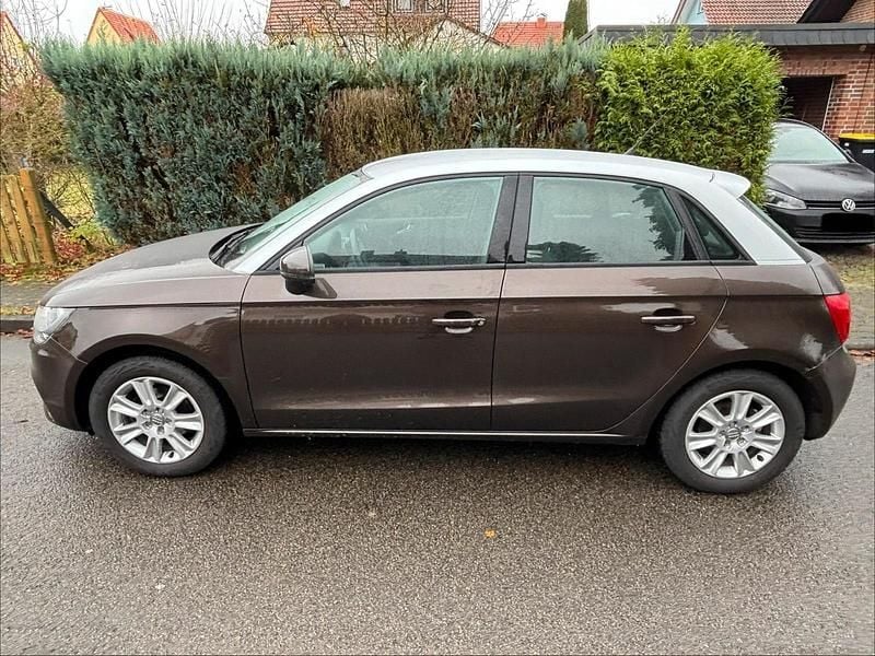 Gebraucht Audi A1 86 PS (63 kW) 2012 Braun Kleinwagen