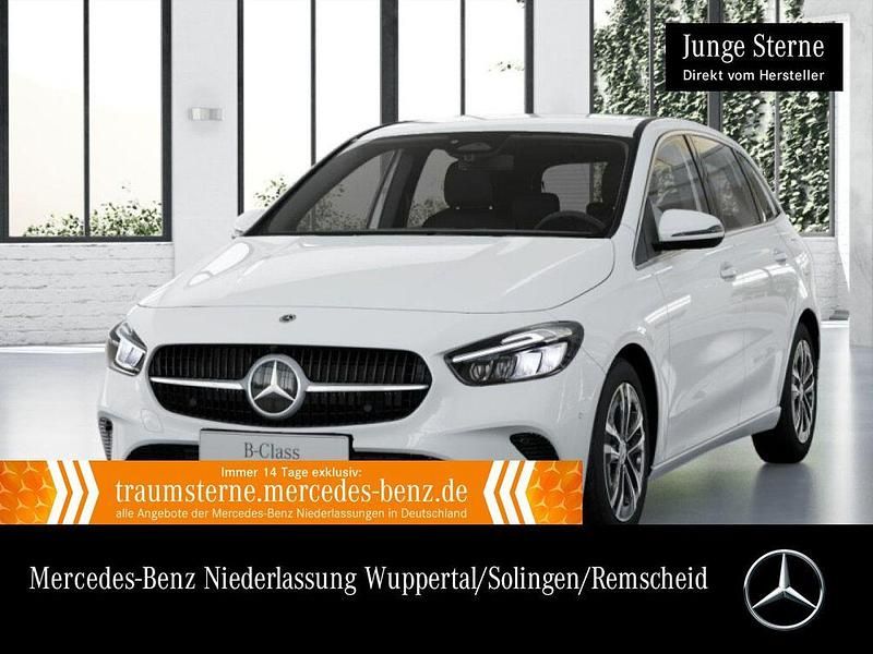 Polarweiß Gebraucht 2024 Mercedes 180 Progressive Limousine | 26.790 € (Superpreis) - Bild 1/3