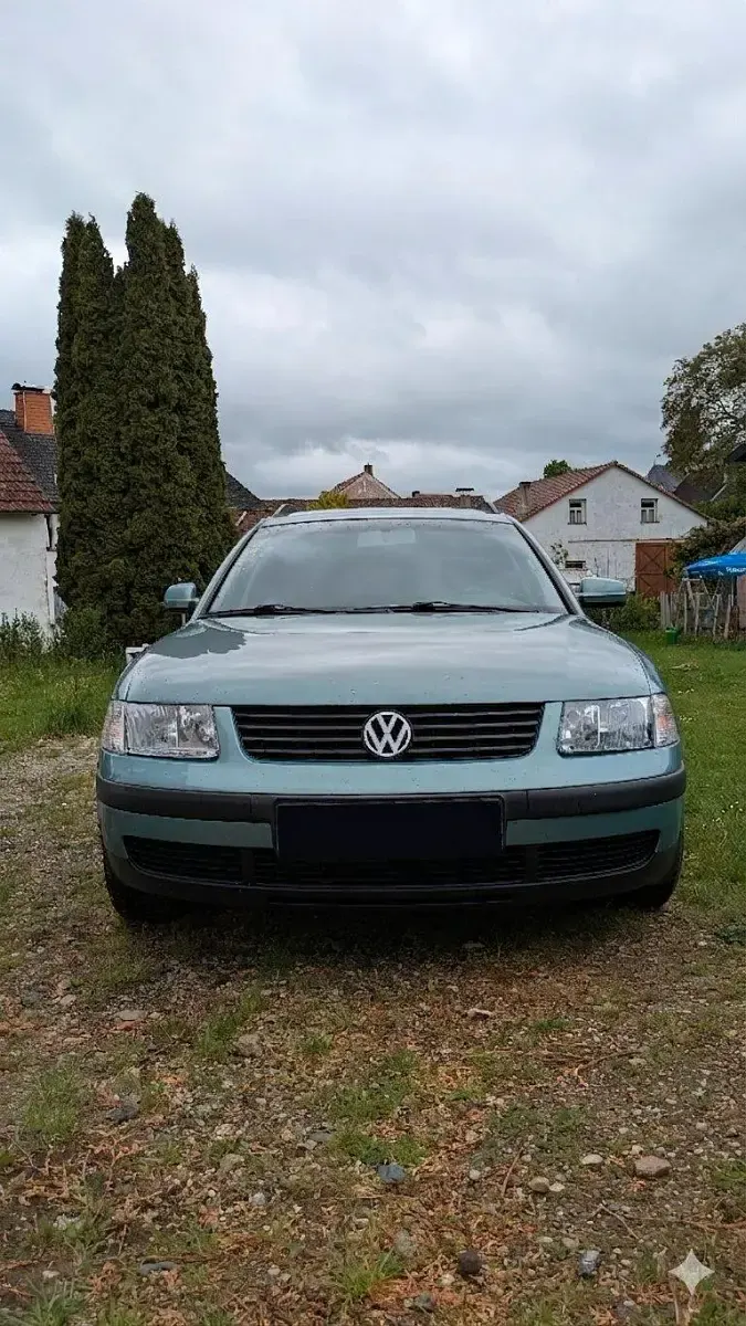 Gebraucht VW Passat 105 PS (77 kW) 2000 Grün Kombi