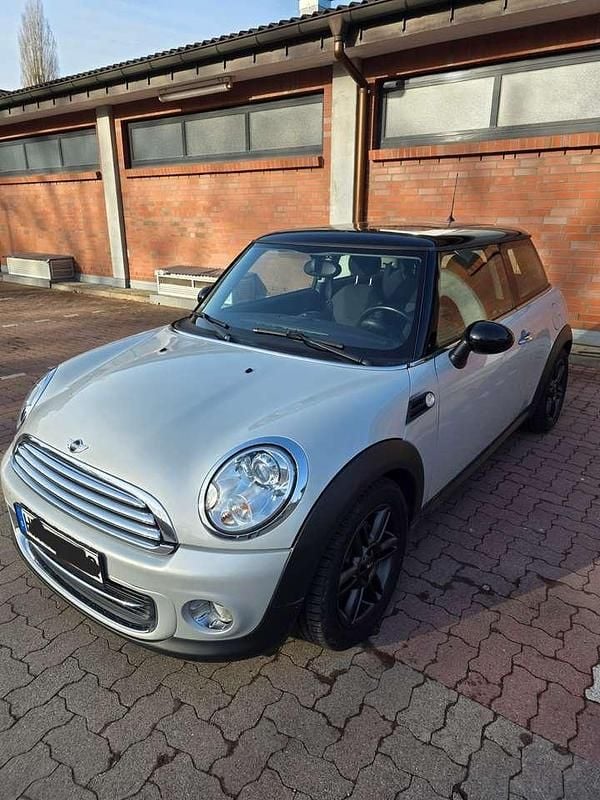 Gebraucht Mini Cooper 122 PS (89 kW) 2010 Weiß Kleinwagen