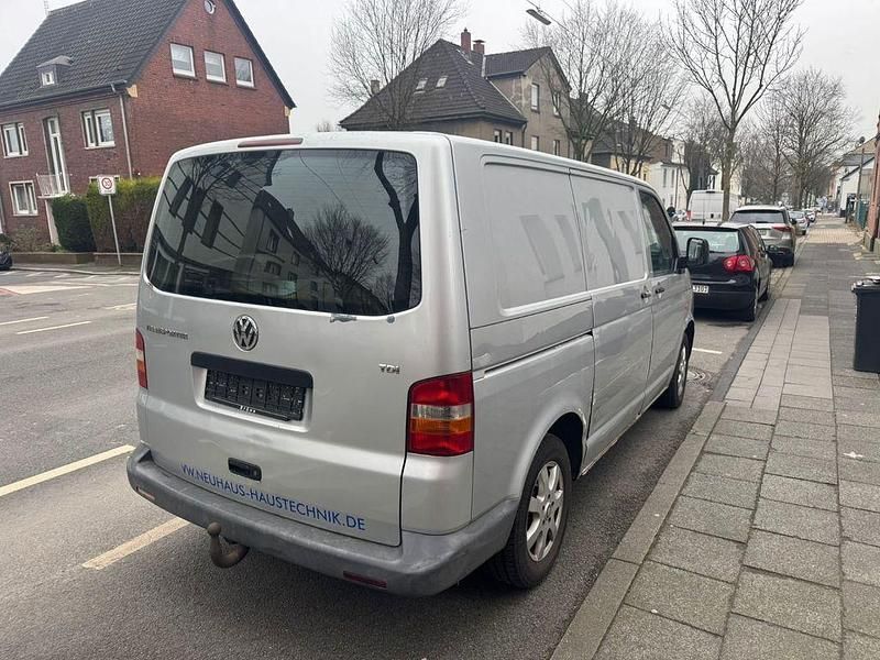 Gebraucht VW Transporter 86 PS (63 kW) 2003 Grau Van