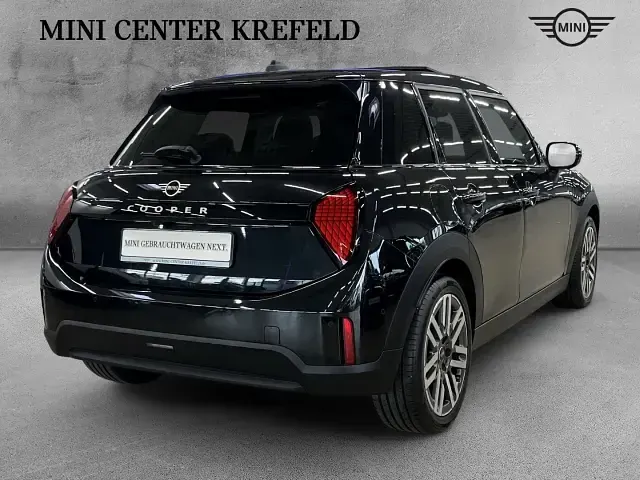 Gebraucht Mini Cooper Classic 156 PS (114 kW) 2025 Schwarz Kleinwagen