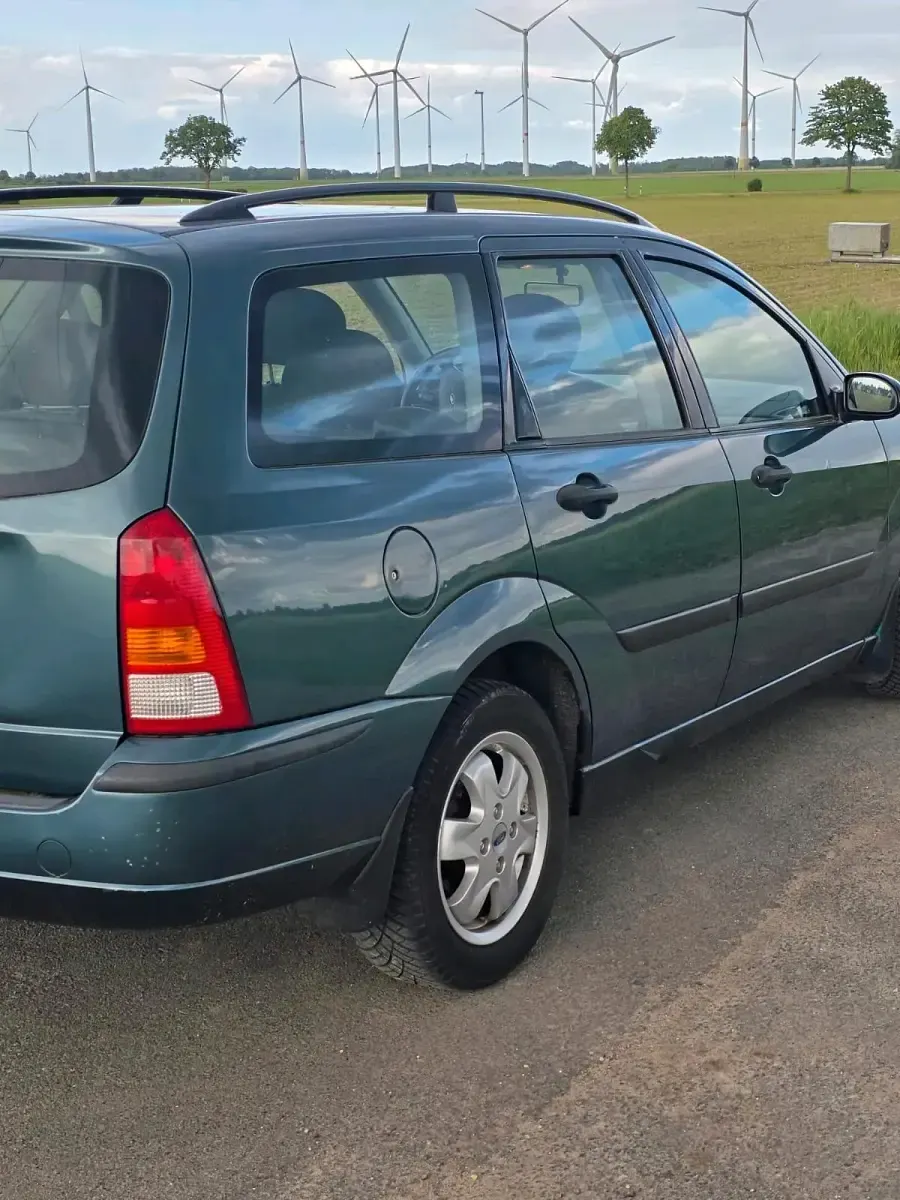 Gebraucht Ford Focus 101 PS (74 kW) 2002 Kombi