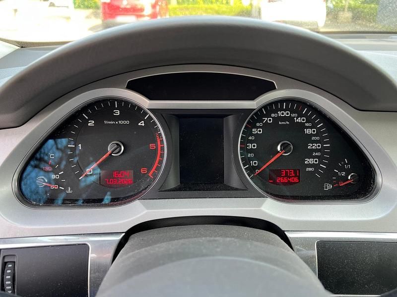 Gebraucht Audi A6 190 PS (139 kW) 2010 Braun Kombi