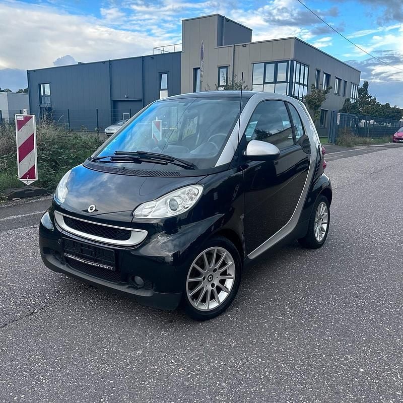 Schwarz Gebraucht 2009 Smart ForTwo Coupé Passion Kleinwagen | 3.799 € (Fairer Preis) - Bild 1/4