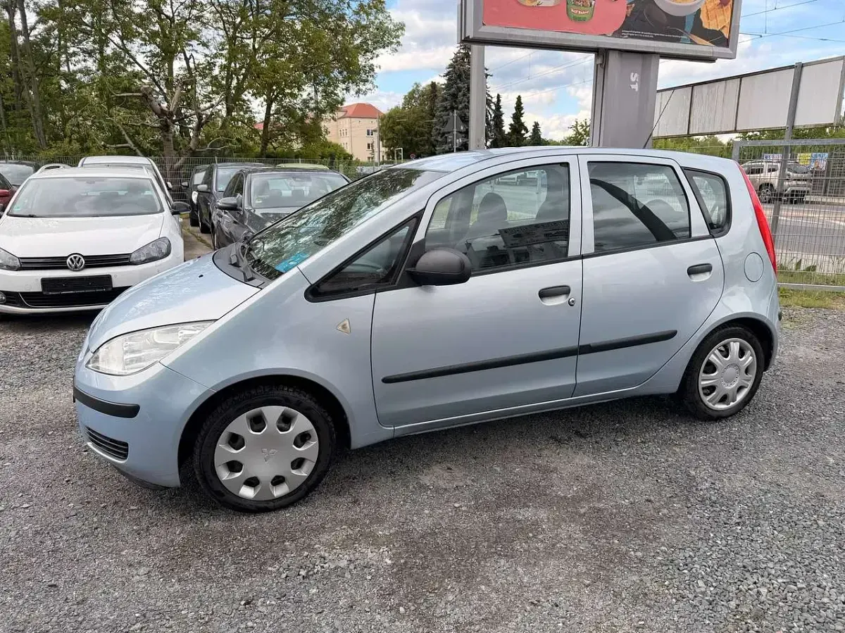 Gebraucht Mitsubishi Colt 75 PS (55 kW) 2004 Blau Kleinwagen