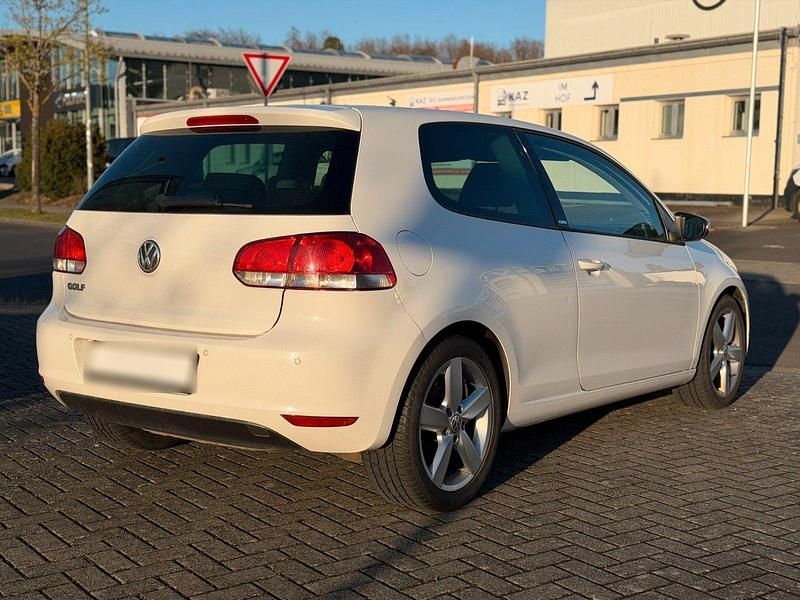 Gebraucht VW Golf VII Style 86 PS (63 kW) 2012 Weiß Limousine