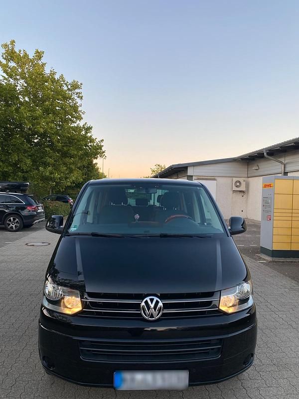 Używany VW T5 180 KM (132 kW) 2015 Czarny Van