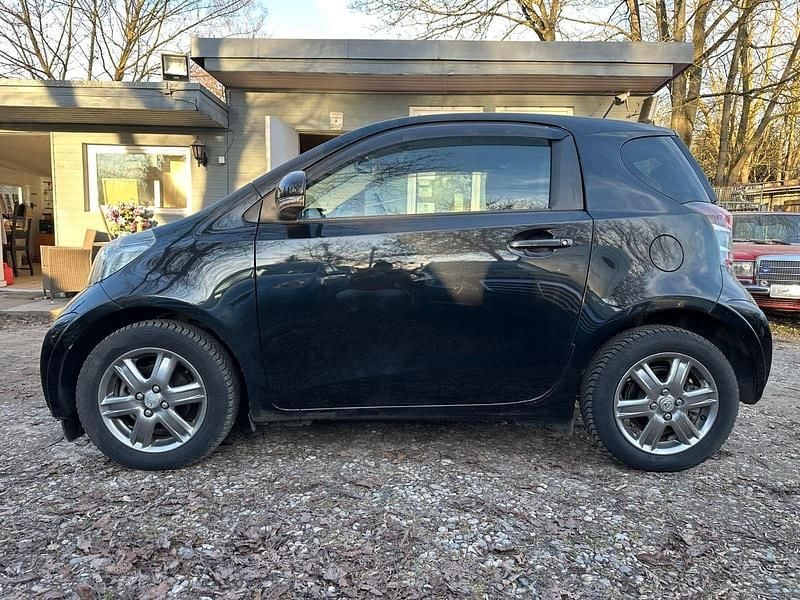 Gebraucht Toyota iQ 68 PS (50 kW) 2009 Schwarz Kleinwagen