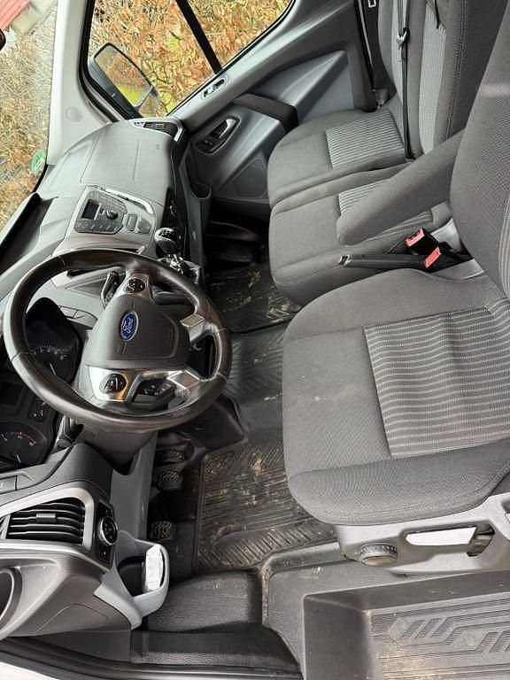 Second-hand Ford Transit Custom 105 CP (77 kW) 2016 Monovolum