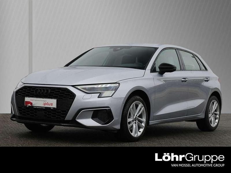 Gebraucht Audi A3 Advanced 116 PS (85 kW) 2023 Silber Limousine