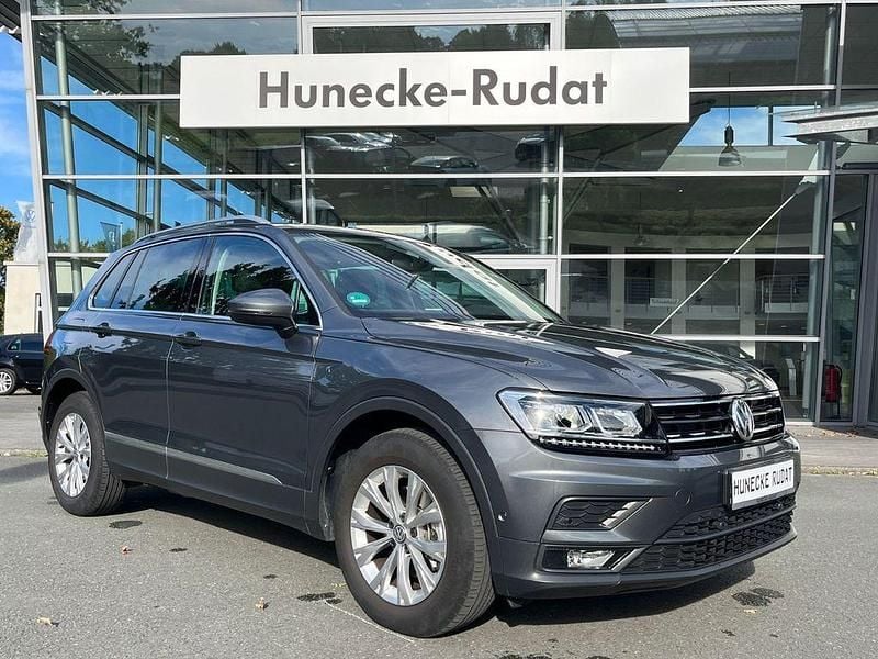 Grau Gebraucht 2019 VW Tiguan Comfortline SUV | 22.950 € (Guter Preis) - Bild 1/4