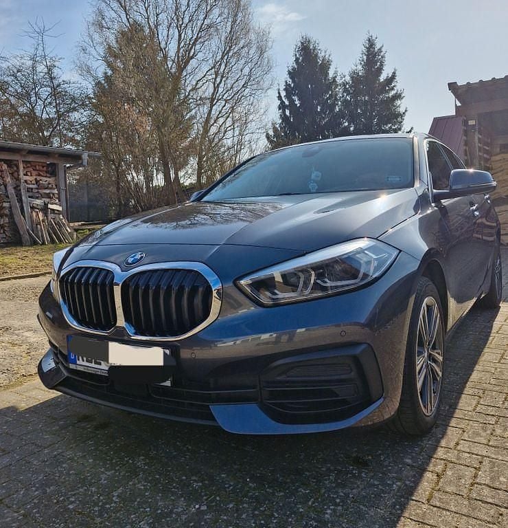 Gebraucht BMW 118 Advantage 140 PS (102 kW) 2020 Grau Kleinwagen