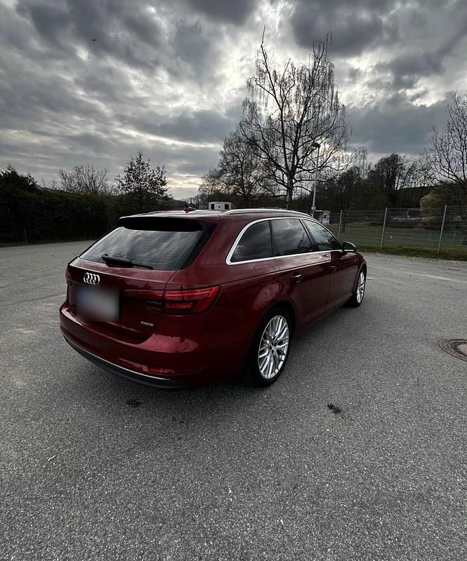 Gebraucht Audi A4 2017 Rot Kombi
