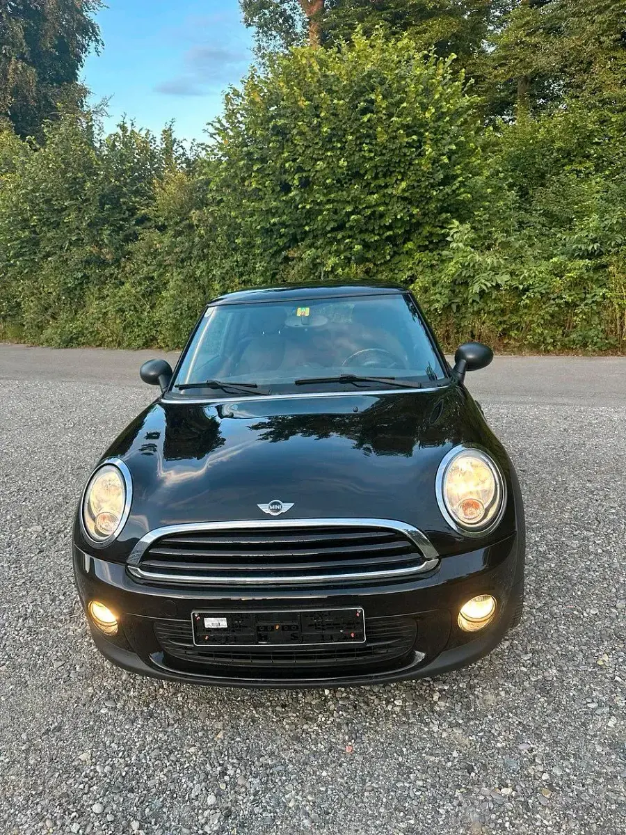Gebraucht Mini Cooper 120 PS (88 kW) 2010 Schwarz Kleinwagen