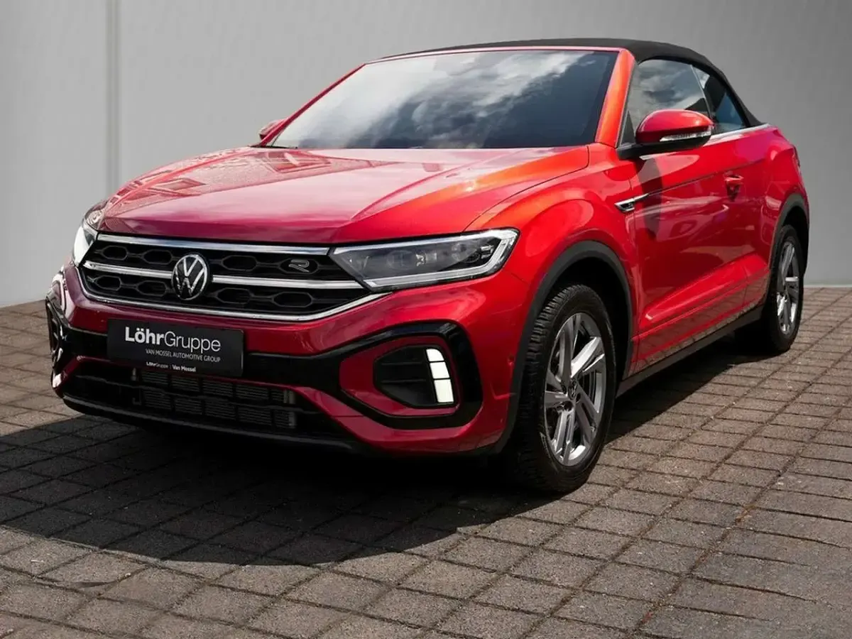 Gebraucht VW T-Roc Cabriolet R-line 150 PS (110 kW) 2024 Kings red metallic Cabrio