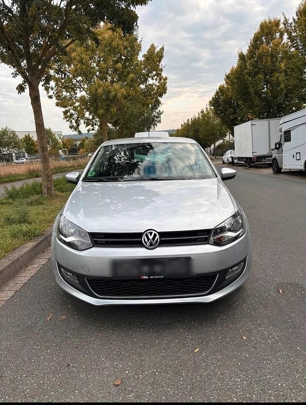 Gebraucht VW Polo 90 PS (66 kW) 2010 Silber Kleinwagen
