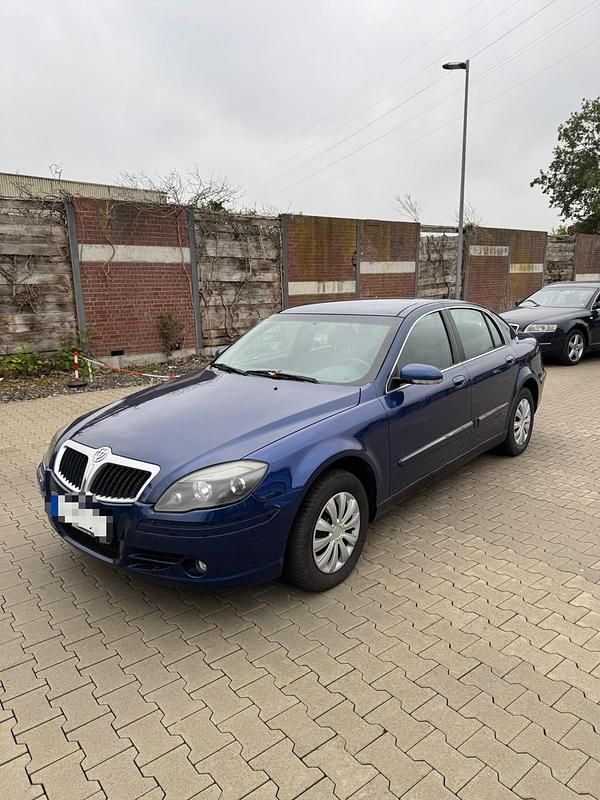 Blau Gebraucht 2011 Brilliance BS4 Limousine | 2.000 € - Bild 1/4