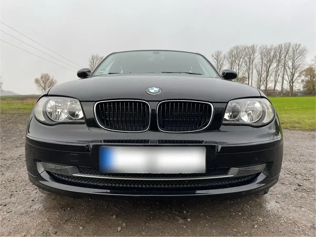 Gebraucht BMW 118 143 PS (105 kW) 2008 Schwarz Kleinwagen
