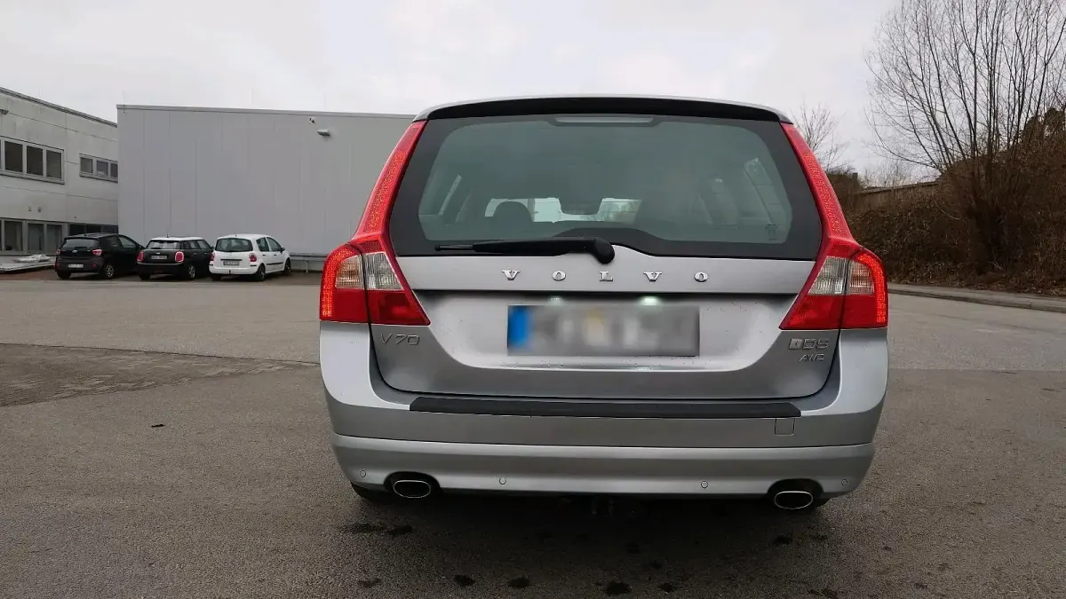 Gebraucht Volvo V70 215 PS (158 kW) 2012 Silber Kombi