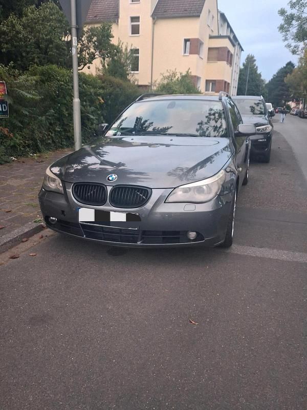 Grau Gebraucht 2006 BMW 525 Kombi | 1.600 € (Superpreis) - Bild 1/4