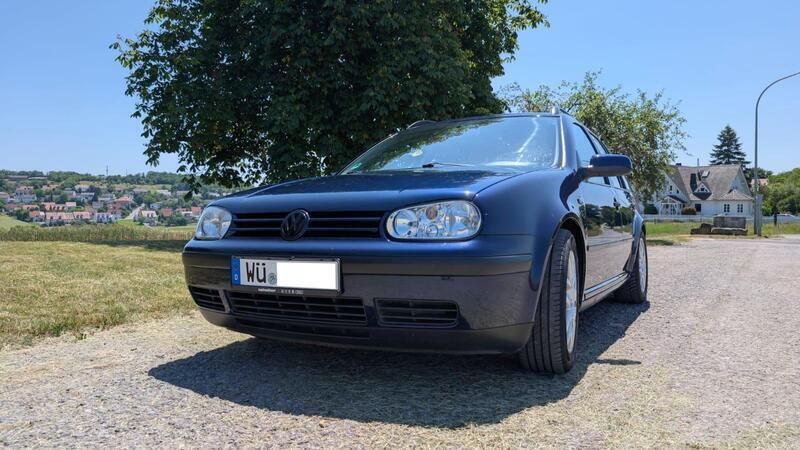 Blau Gebraucht 1999 VW Golf IV Kombi | 1.500 € (Fairer Preis) - Bild 1/4