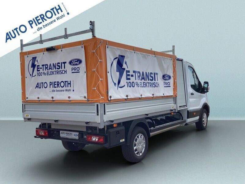 Gebraucht Ford E-Transit Trend 135 kW (184 PS) 2023 Weiß Van