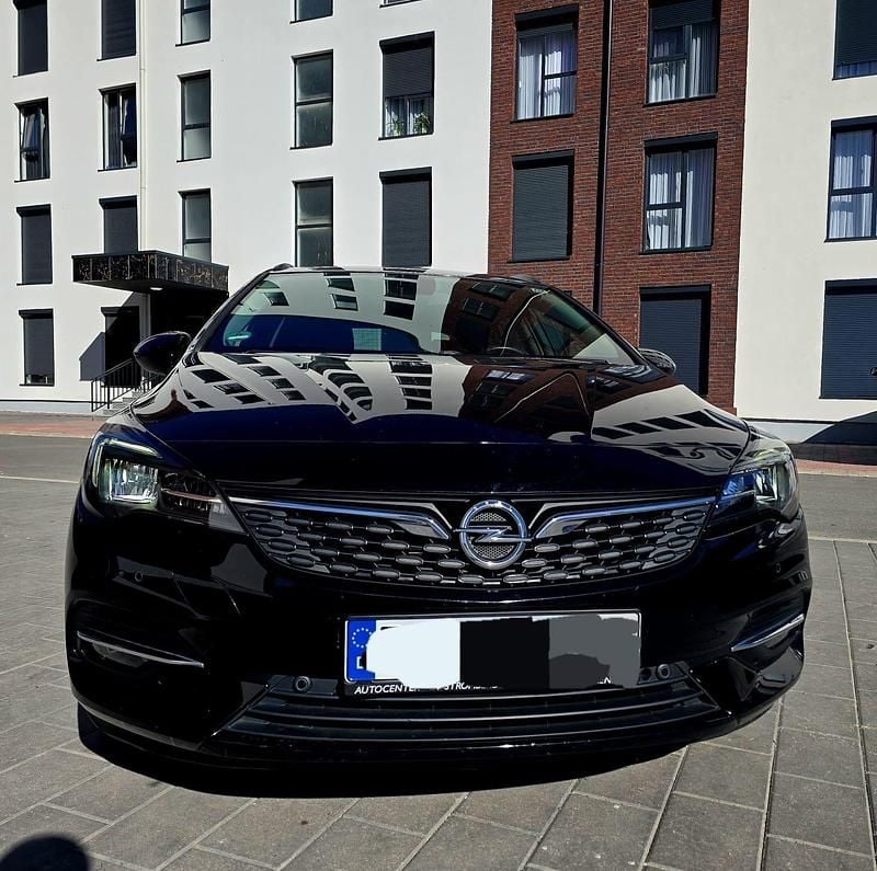 Gebraucht Opel Astra Edition 131 PS (96 kW) 2021 Schwarz Kombi