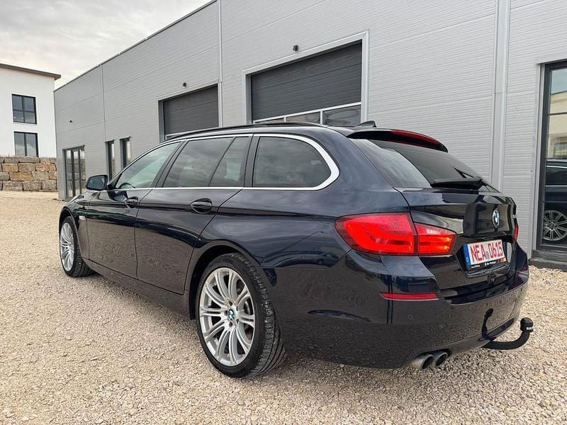Gebraucht BMW 520 184 PS (135 kW) 2012 Blau Kombi