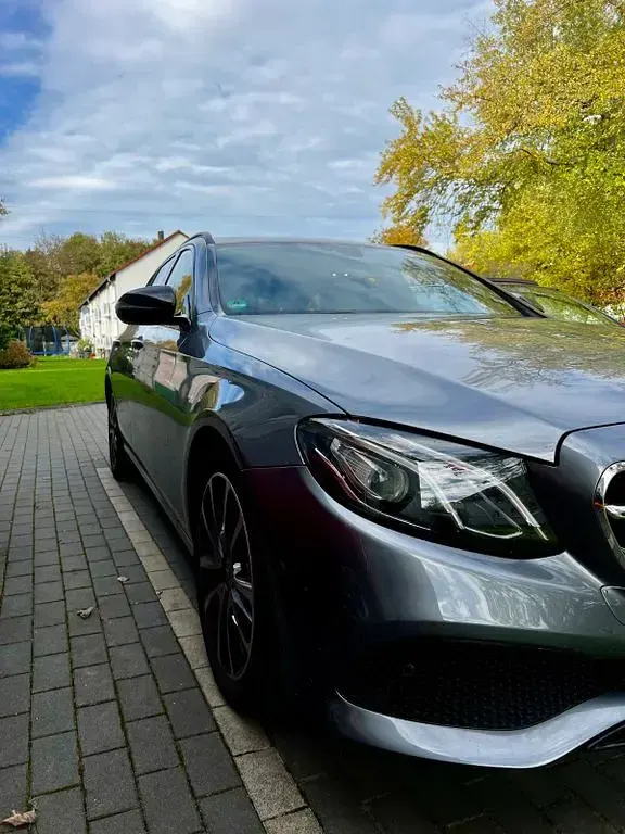 Gebraucht Mercedes E200 Avantgarde 184 PS (135 kW) 2017 Grau Limousine