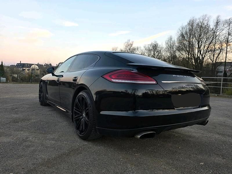 Gebraucht Porsche Panamera 4 300 PS (220 kW) 2010 Schwarz Limousine