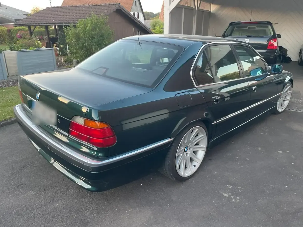 Gebraucht BMW 740 286 PS (210 kW) 1998 Grün Limousine