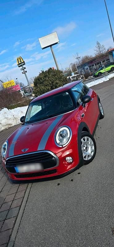 Rot Gebraucht 2016 Mini One D Kleinwagen | 7.499 € (Guter Preis) - Bild 1/4