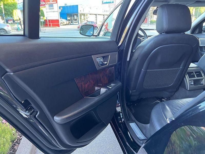 Gebraucht Jaguar XF Luxury 211 PS (155 kW) 2010 Schwarz Limousine