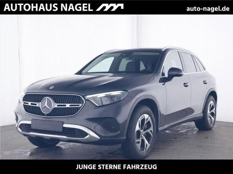 Lack graphitgrau (metallic) Gebraucht 2024 Mercedes GLC300e SUV | 59.899 € (Superpreis) - Bild 1/4