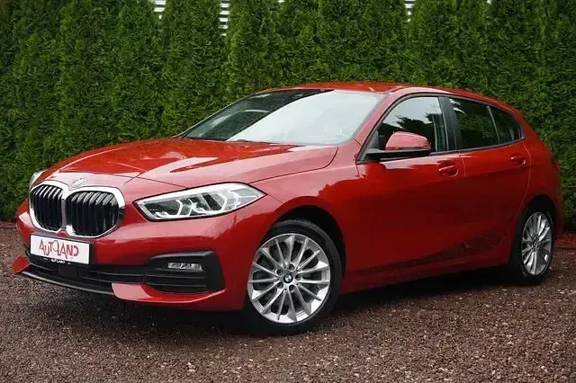 Gebraucht BMW 118 Advantage 136 PS (100 kW) 2021 Rot Kleinwagen