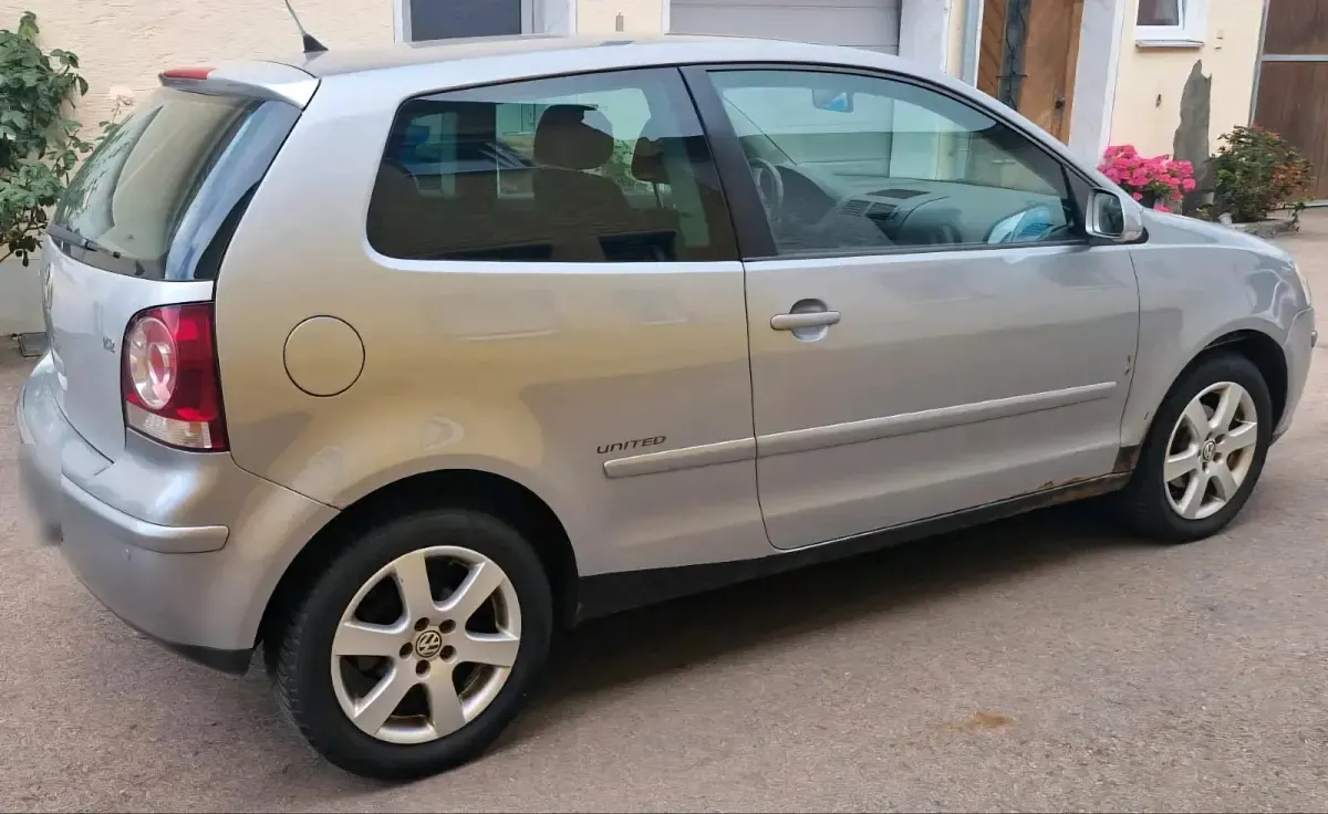 Gebraucht VW Polo 80 PS (58 kW) 2008 Grau Kleinwagen