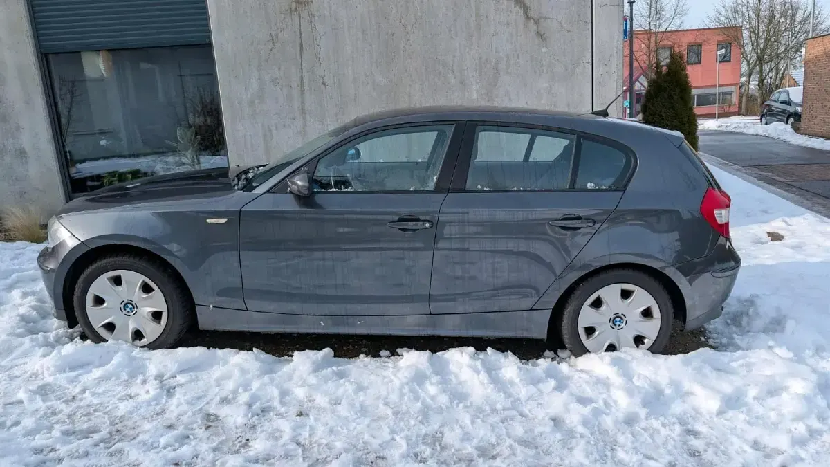 Gebraucht BMW 116 116 PS (85 kW) 2004 Silber Kleinwagen
