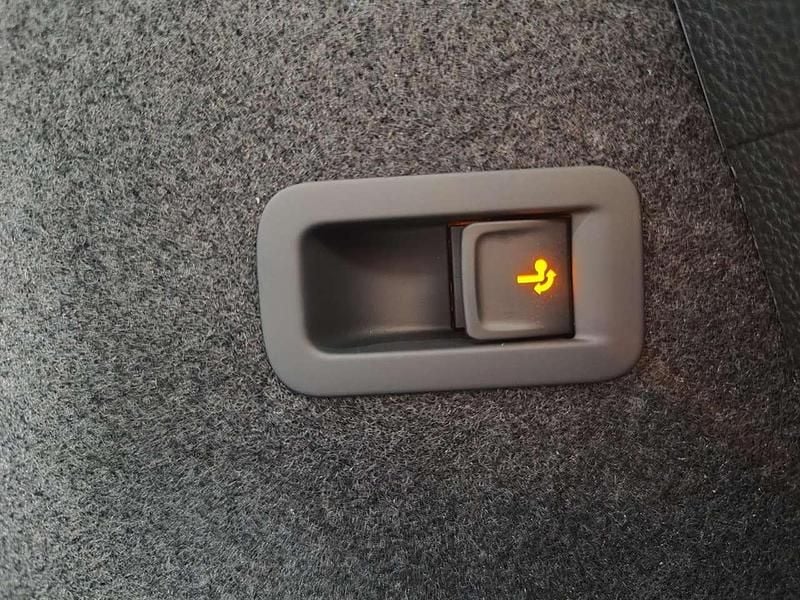 Neu Cupra Ateca 150 PS (110 kW) 2026 Midnightblackmetallic SUV