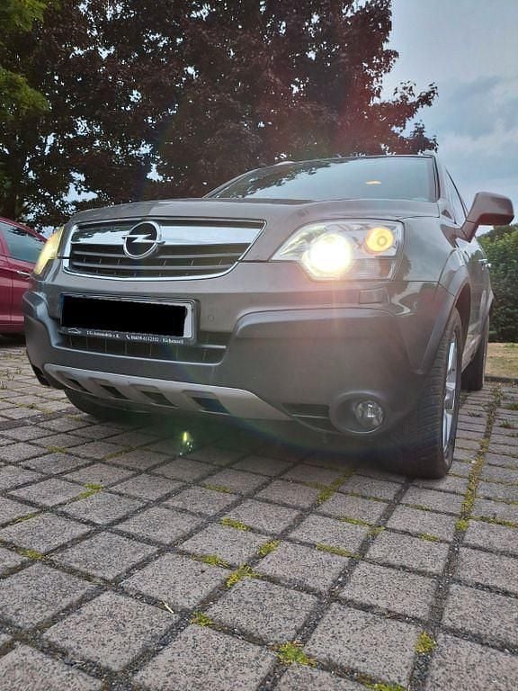 Beige Gebraucht 2007 Opel Antara Cosmo SUV | 2.500 € (Guter Preis) - Bild 1/4