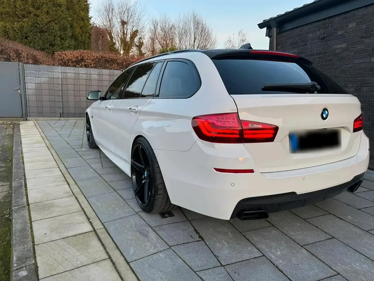 Gebraucht BMW M550 381 PS (280 kW) 2016 Weiß Limousine