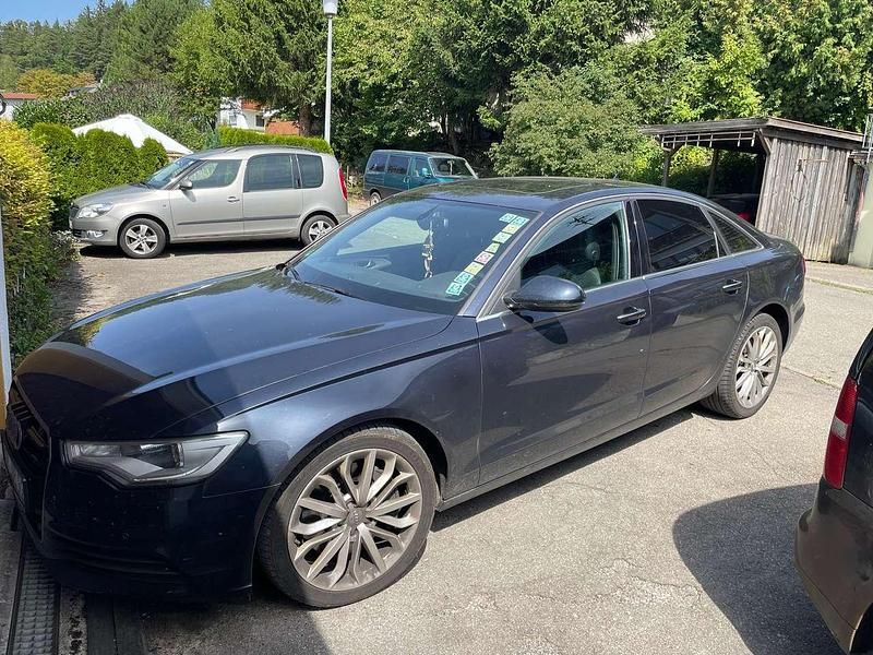 Blau Gebraucht 2013 Audi A6 Limousine | 13.000 € (Superpreis) - Bild 1/3
